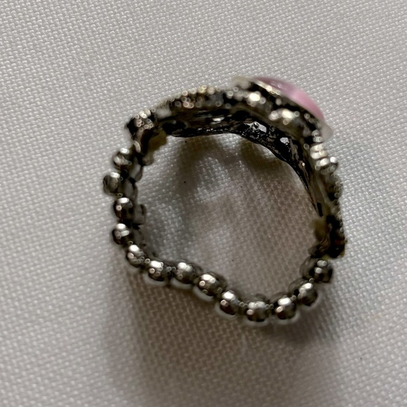 Silver Tone Stretch Ring With Pink Stone&2 Rhinestones Excellent Cond Women's OS - Picture 3 of 3
